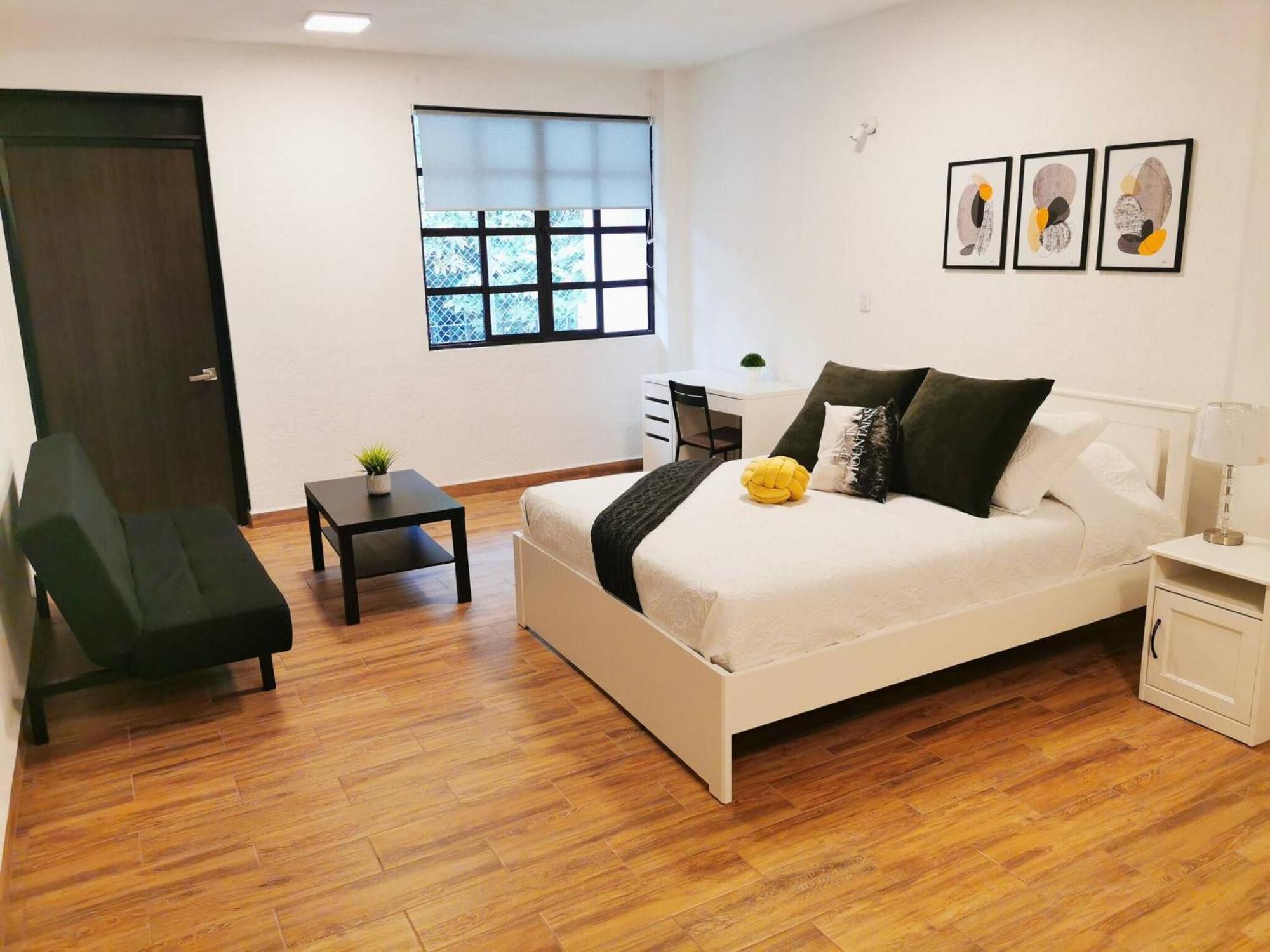 In - Cozy With Terrace Guest house